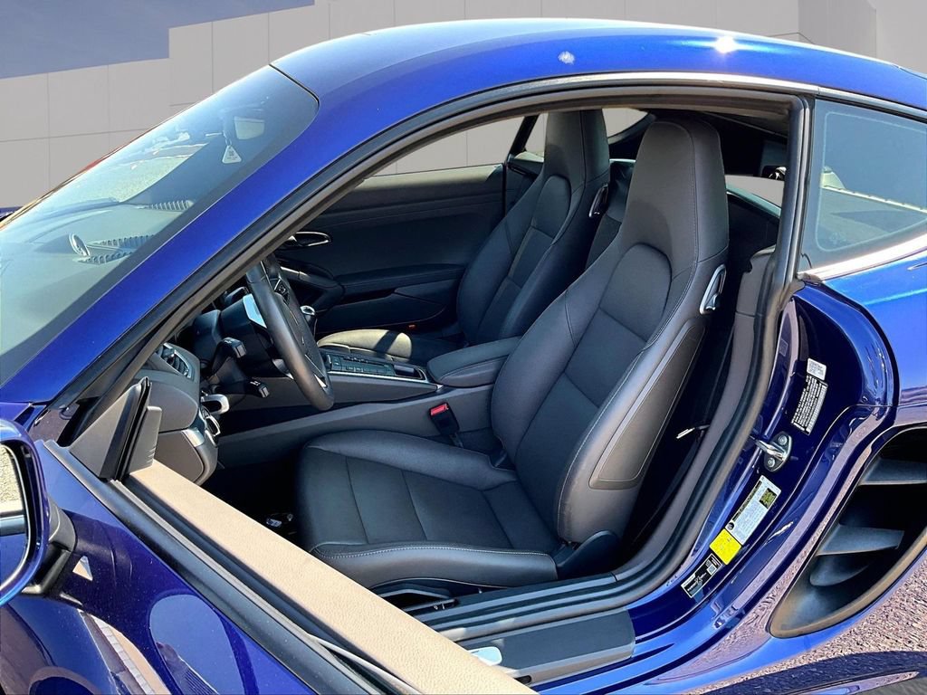 Used 2022 Porsche 718 Cayman S RWD image 5