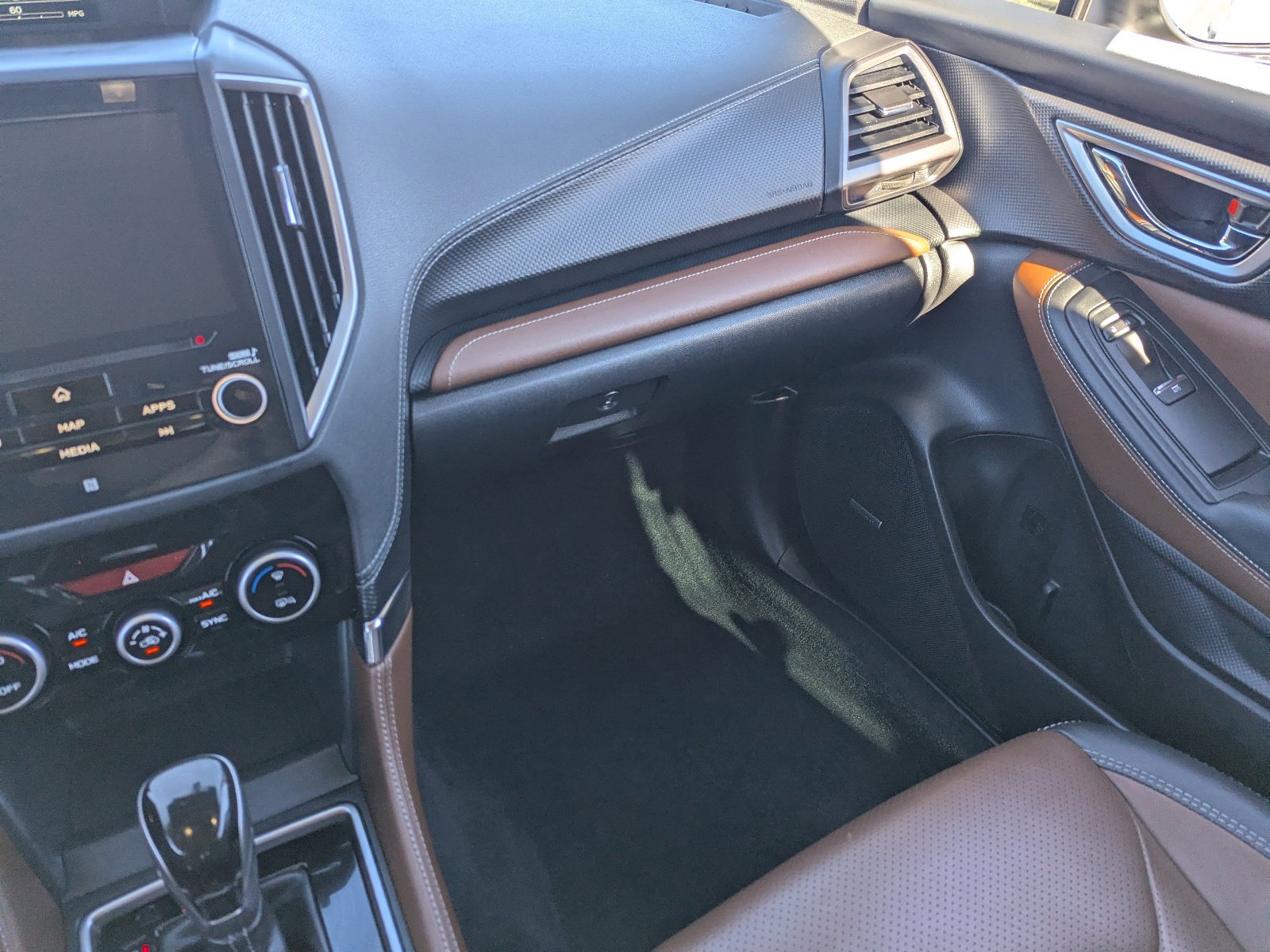 Certified 2022 Subaru Forester Touring w/ Popular Package #2 image 18