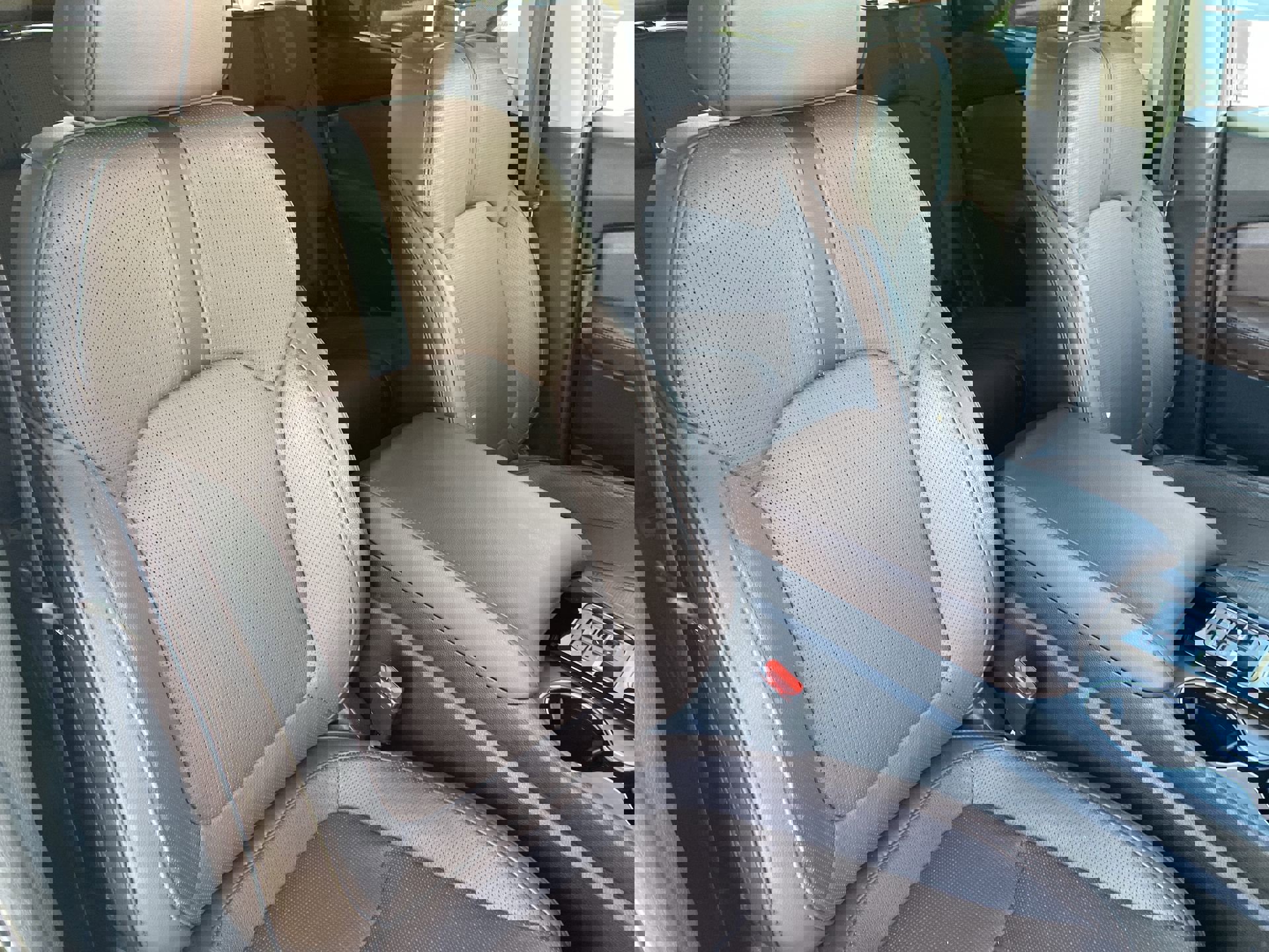 Used 2023 Honda Pilot Elite image 29