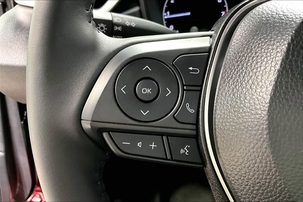 Used 2025 Toyota Corolla SE image 22