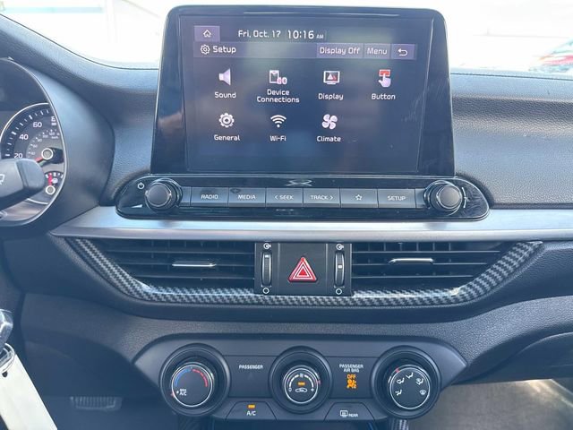 Used 2023 Kia Forte LXS image 17