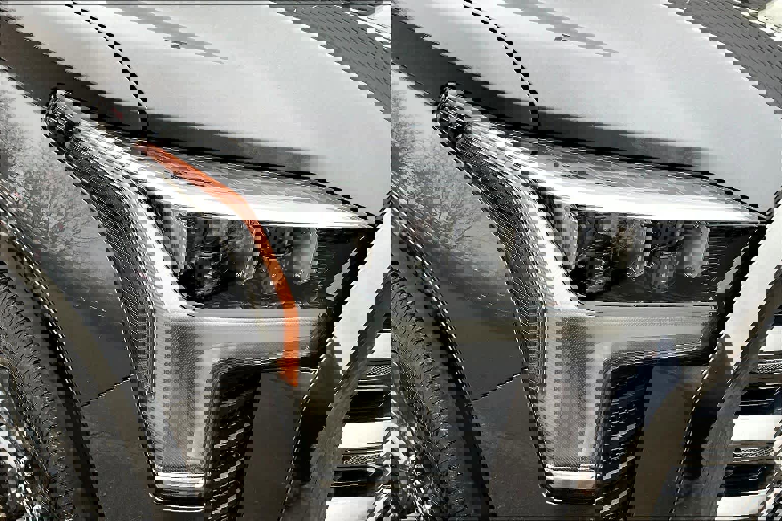 Used 2023 Toyota Tundra Platinum image 25