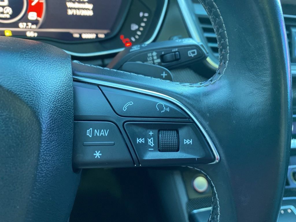 Used 2018 Audi SQ5 Premium Plus w/ Navigation Package image 36