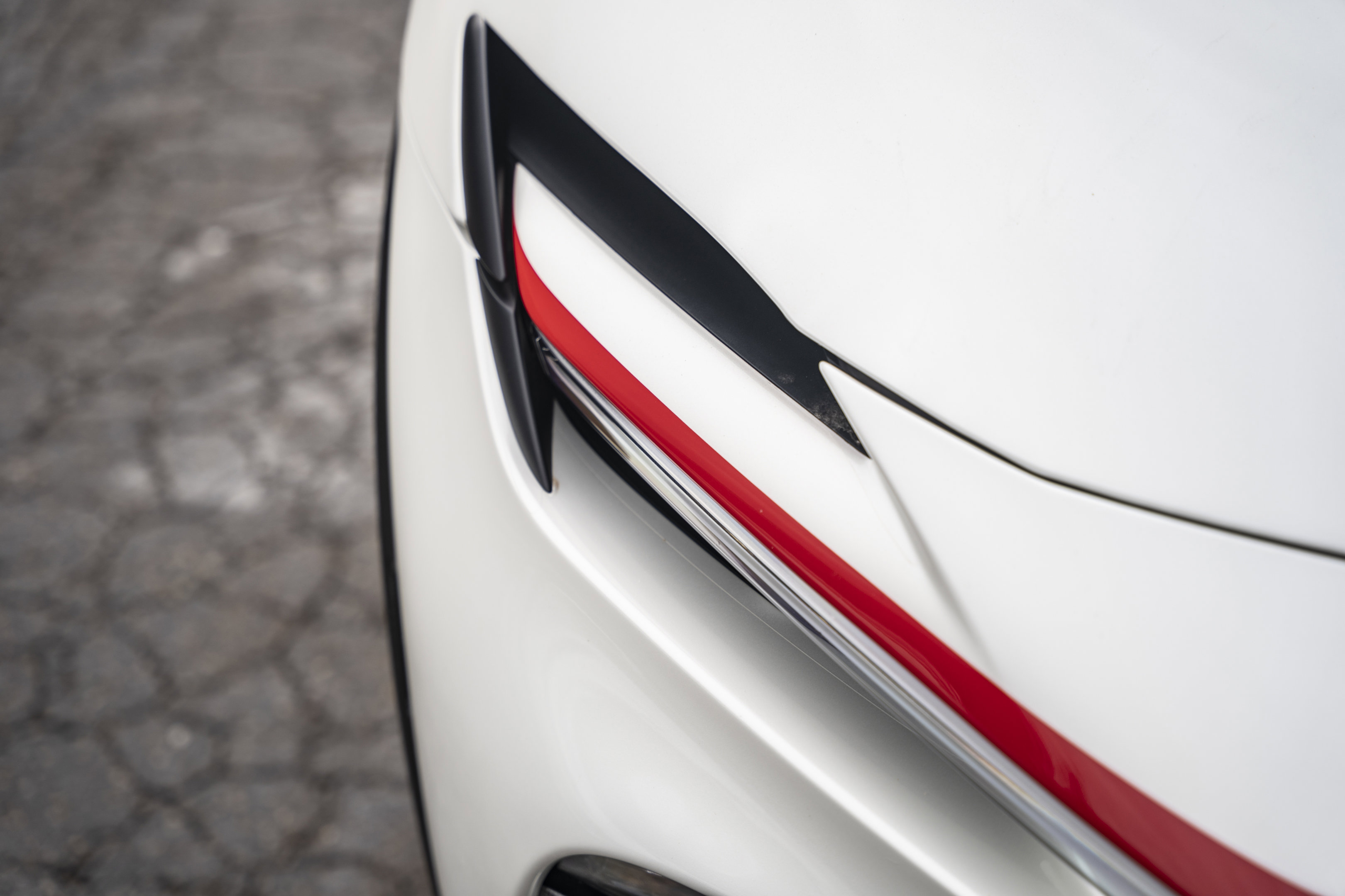 Certified 2024 Ferrari Purosangue AWD image 21