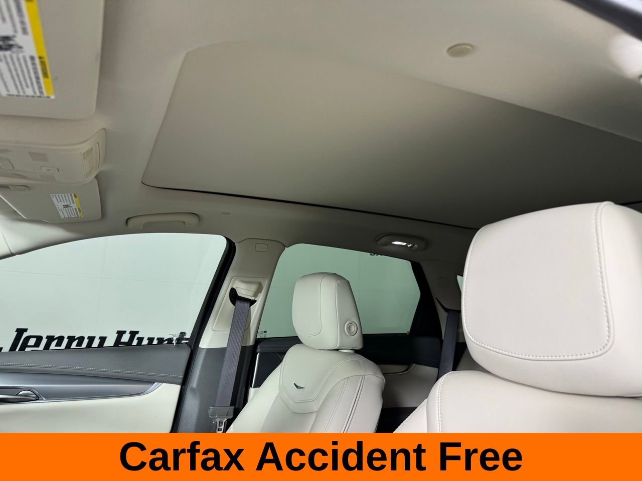 Used 2025 Cadillac XT5 Premium Luxury FWD image 3