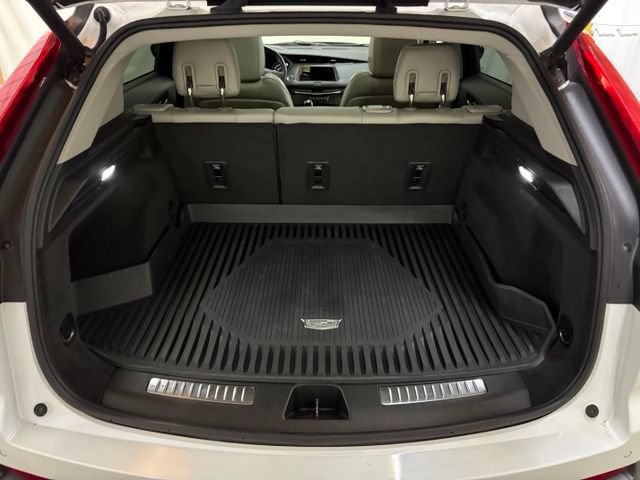 Used 2023 Cadillac XT4 Premium Luxury w/ Technology Package AWD/4WD image 13