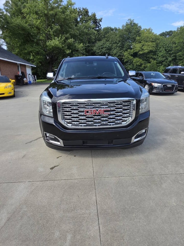 Used 2019 GMC Yukon Denali w/ Denali Ultimate Package RWD image 10