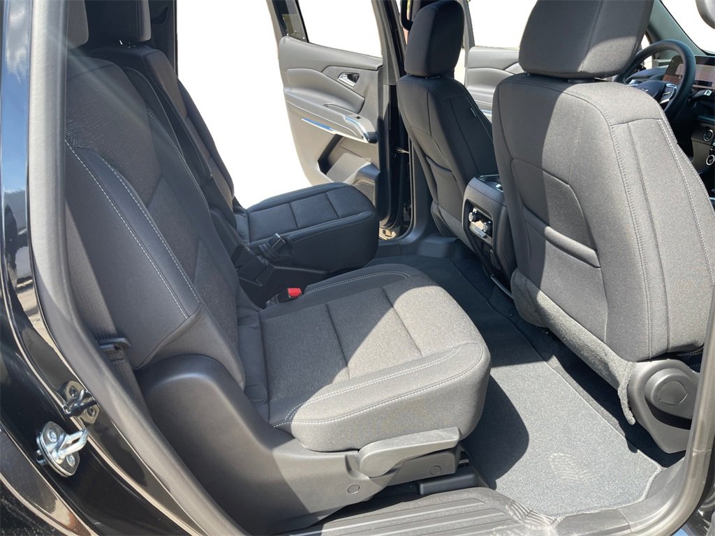 New 2026 Chevrolet Traverse LT w/ Midnight/Sport Edition image 19