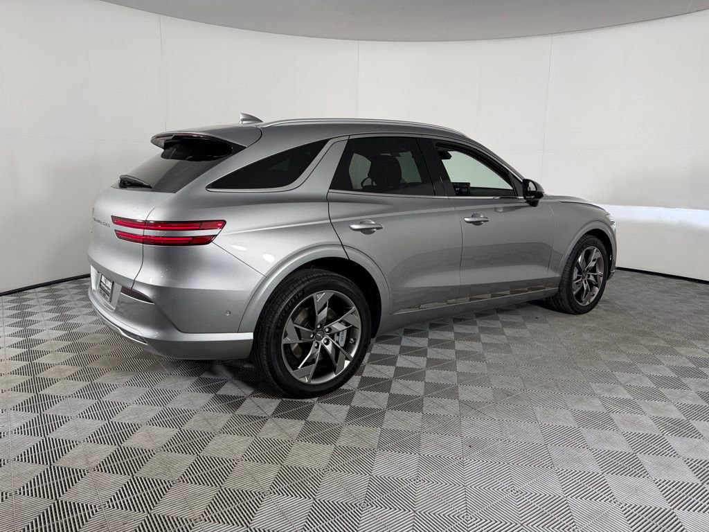 Used 2025 Genesis Electrified GV70 Advanced image 8