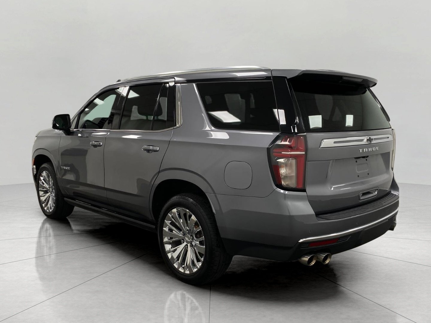 Used 2021 Chevrolet Tahoe High Country w/ Premium Package AWD/4WD image 7