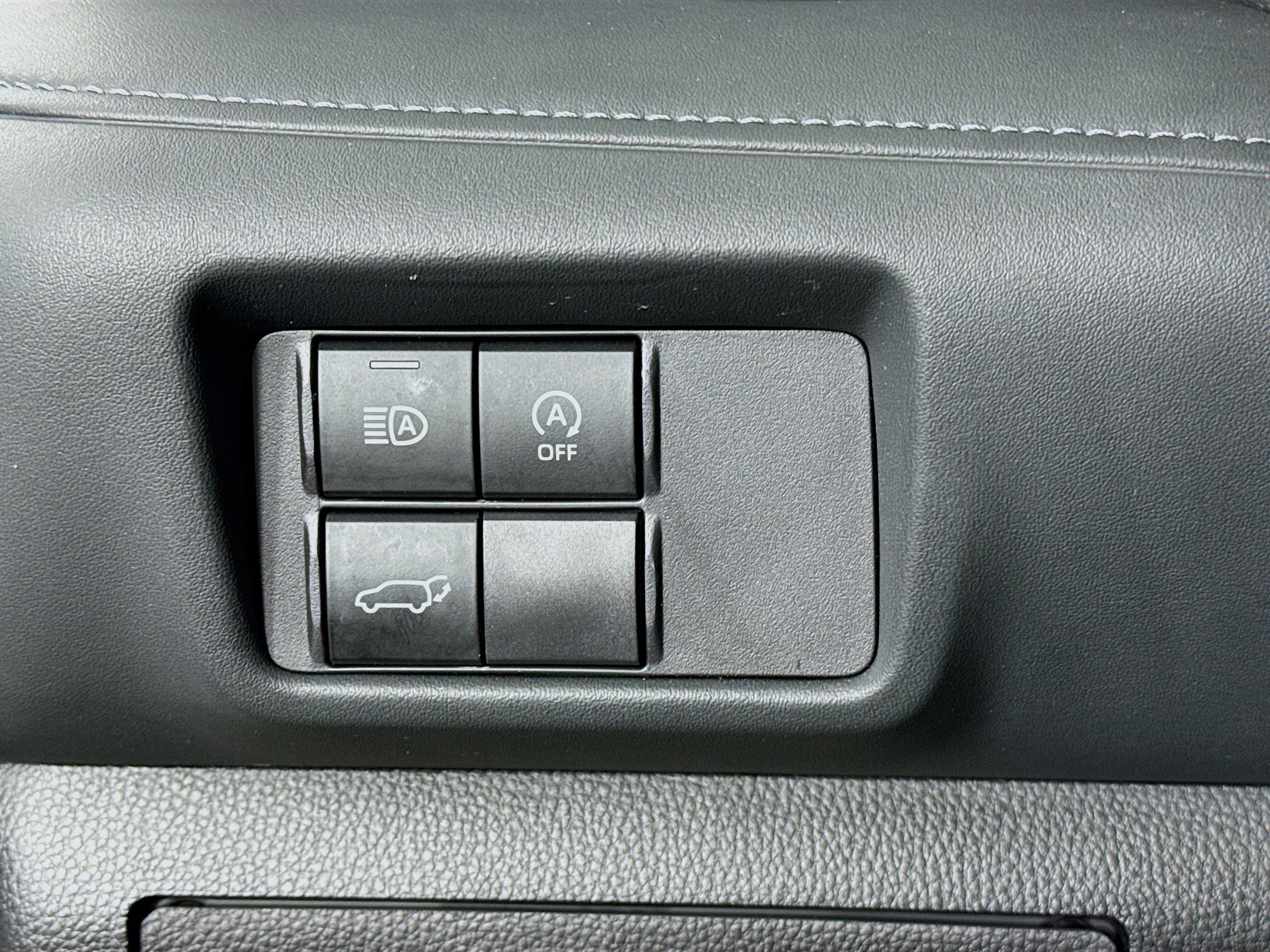 Certified 2025 Toyota Highlander XSE AWD/4WD image 10