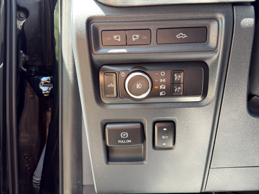 Used 2022 Ford F150 Lariat w/ Equipment Group 502A High AWD/4WD image 32