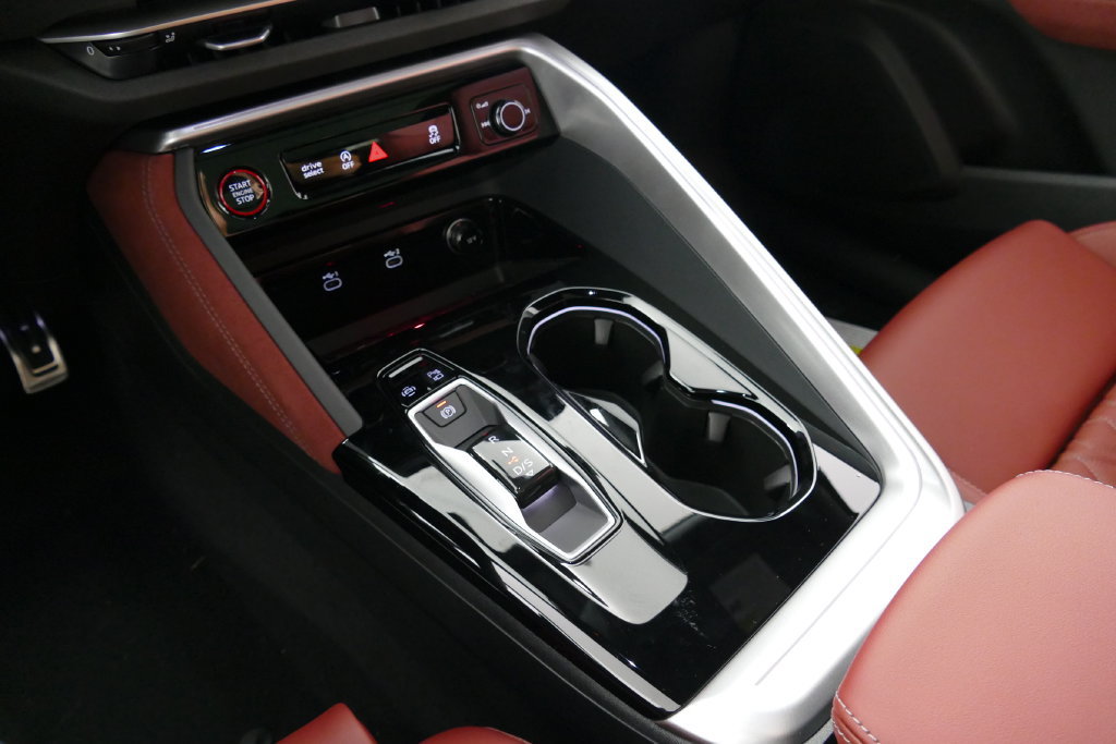 New 2026 Audi SQ5 Prestige AWD/4WD image 22