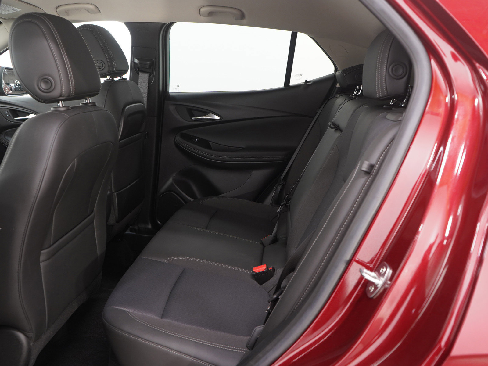 Used 2023 Buick Encore GX Select w/ Sport Touring Package image 14