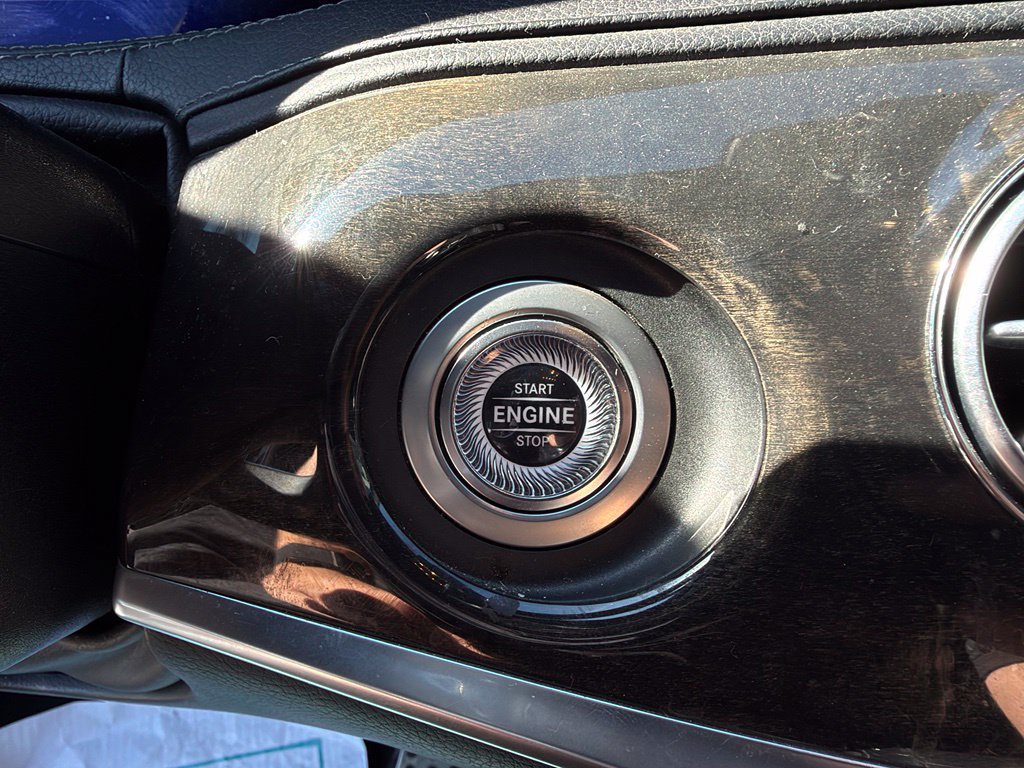 Used 2019 Mercedes-Benz S 560 Sedan image 23