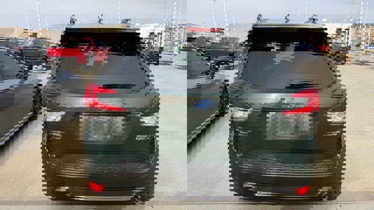 Used 2023 Subaru Forester Premium image 5