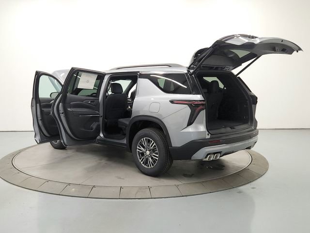 New 2026 Chevrolet Traverse LT w/ Driver Confidence Package FWD image 13