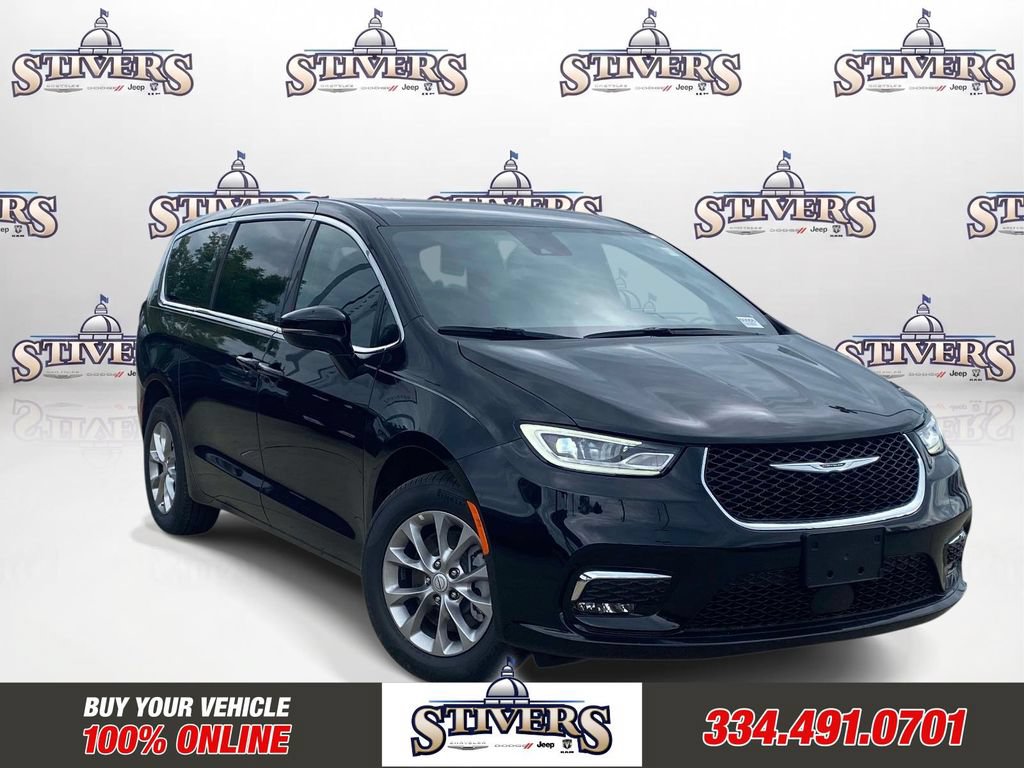 New 2026 Chrysler Pacifica Select