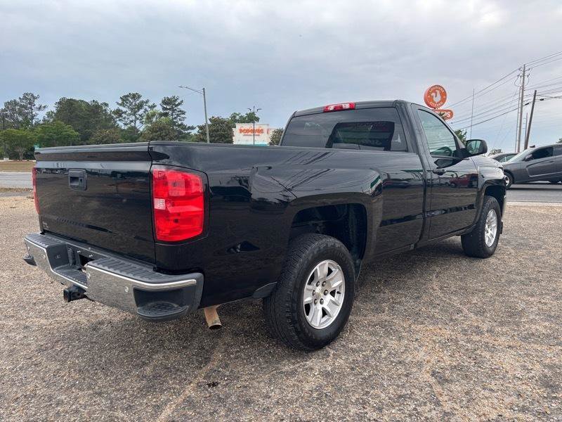 Used 2017 Chevrolet Silverado 1500 LT w/ Trailering Package RWD image 5