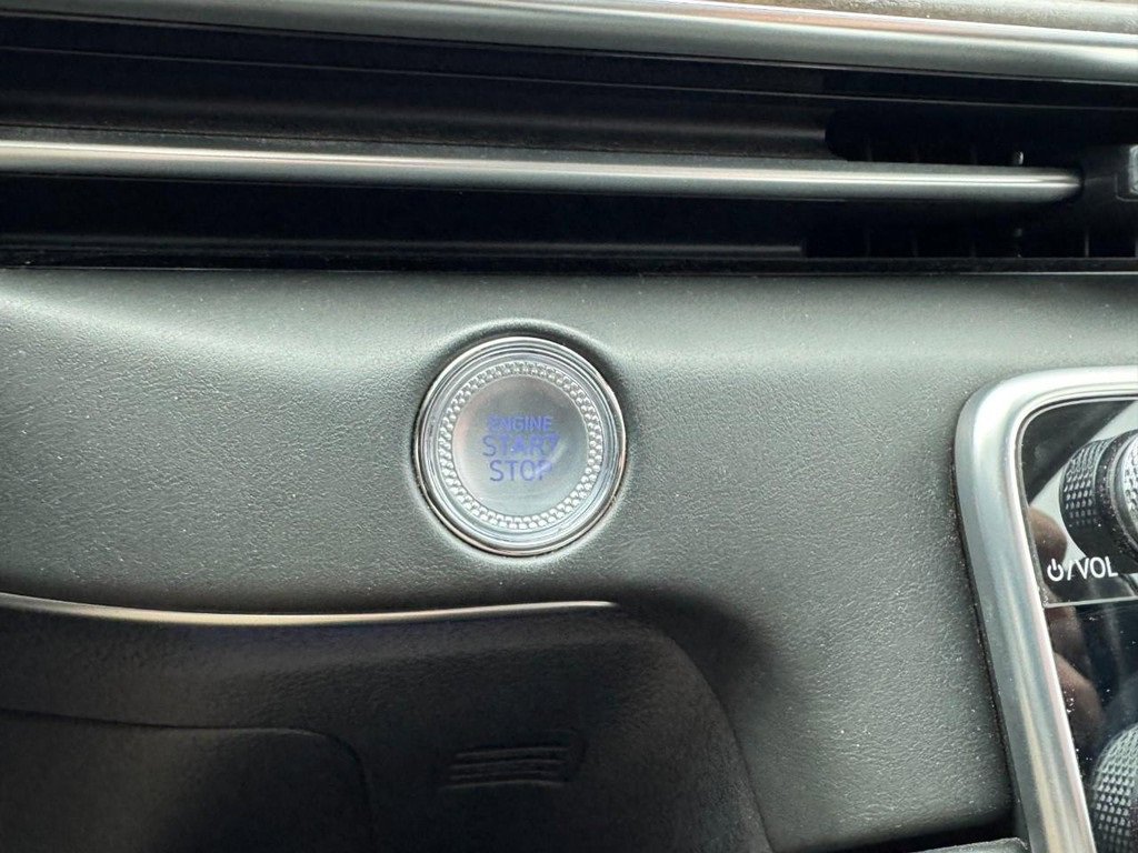 Certified 2025 Genesis GV80 2.5T Prestige image 24