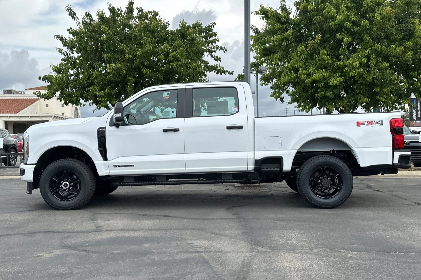 New 2026 Ford F350 4x4 Crew Cab Super Duty image 7