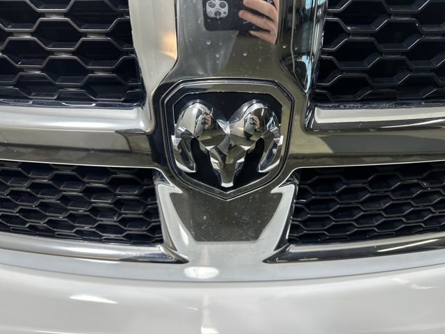 Used 2023 RAM 1500 Classic SLT image 9