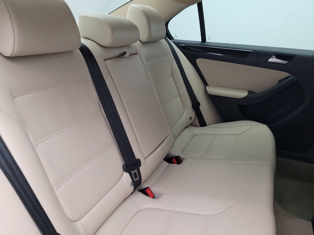 Used 2016 Volkswagen Jetta SEL w/ Lighting Package FWD image 19