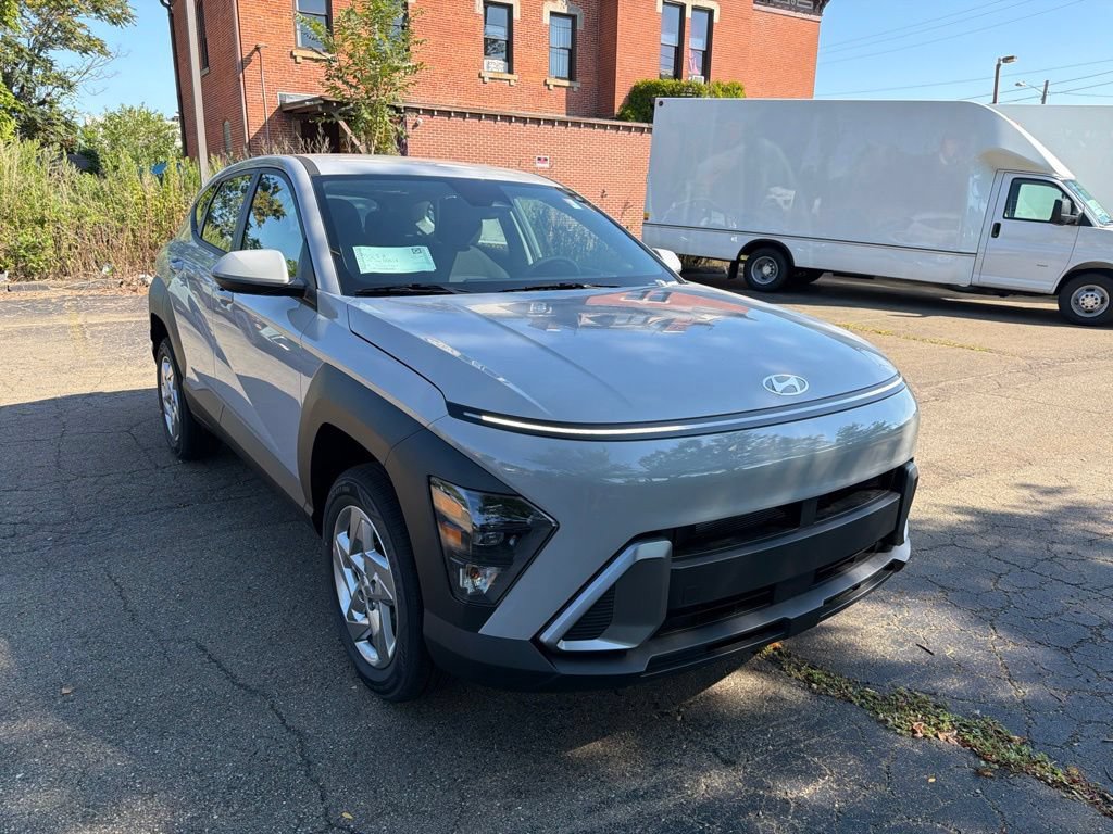 New 2027 Hyundai Kona SE AWD/4WD image 1
