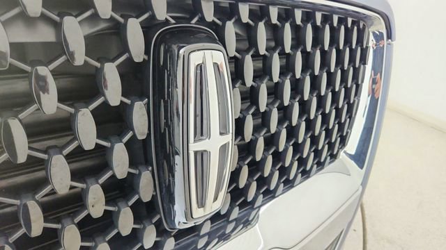 Used 2024 Lincoln Navigator L Black Label AWD/4WD image 16