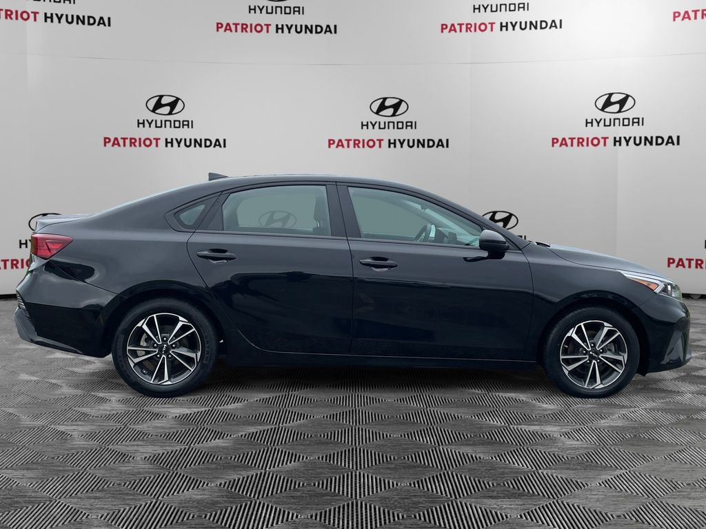 Used 2024 Kia Forte LXS image 8