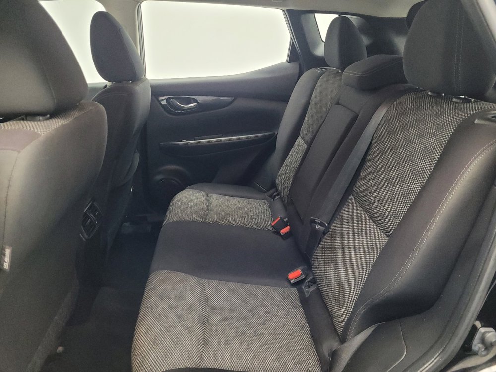 Used 2018 Nissan Rogue Sport SV image 18