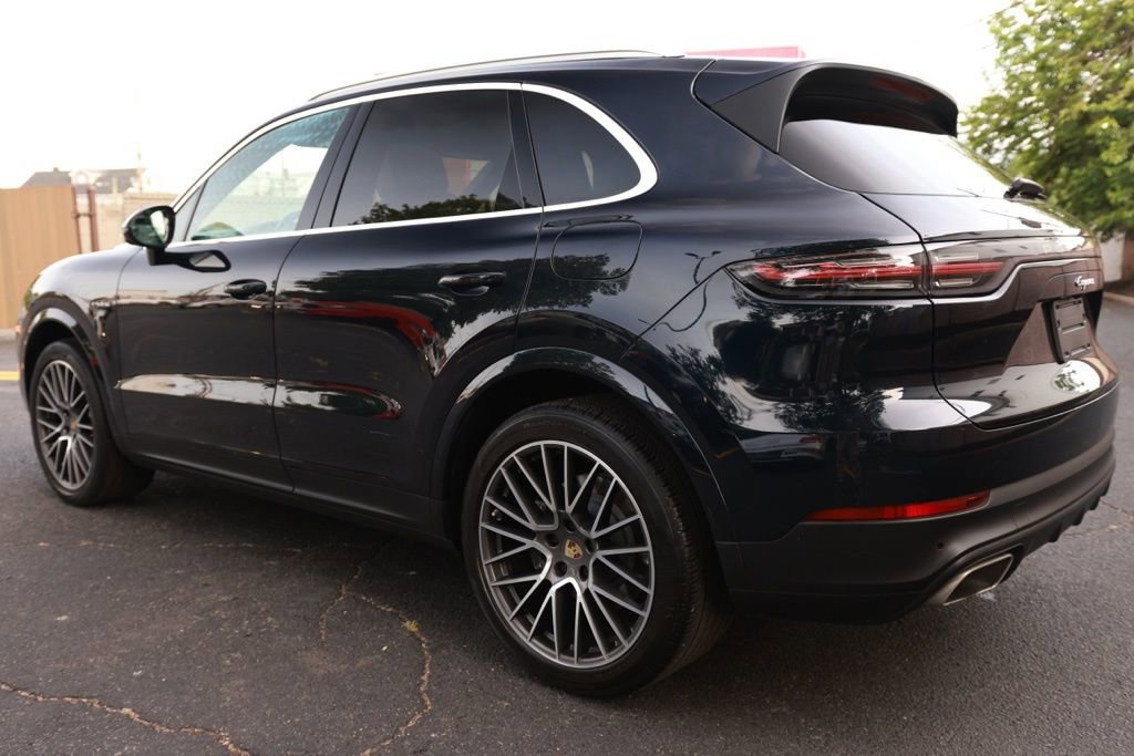 Used 2021 Porsche Cayenne E-Hybrid AWD/4WD image 9