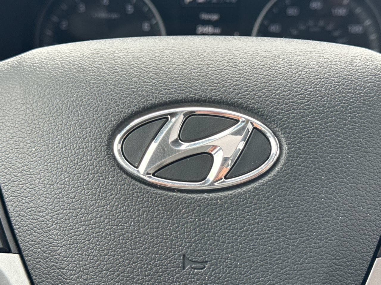 Used 2018 Hyundai Elantra Limited w/ Limited Ultimate Package 02 FWD image 30