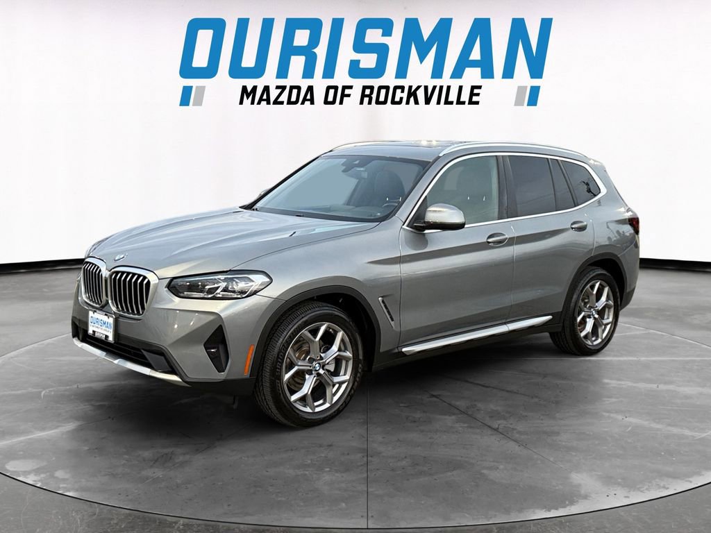 Used 2023 BMW X3 xDrive30i w/ Premium Package image 2