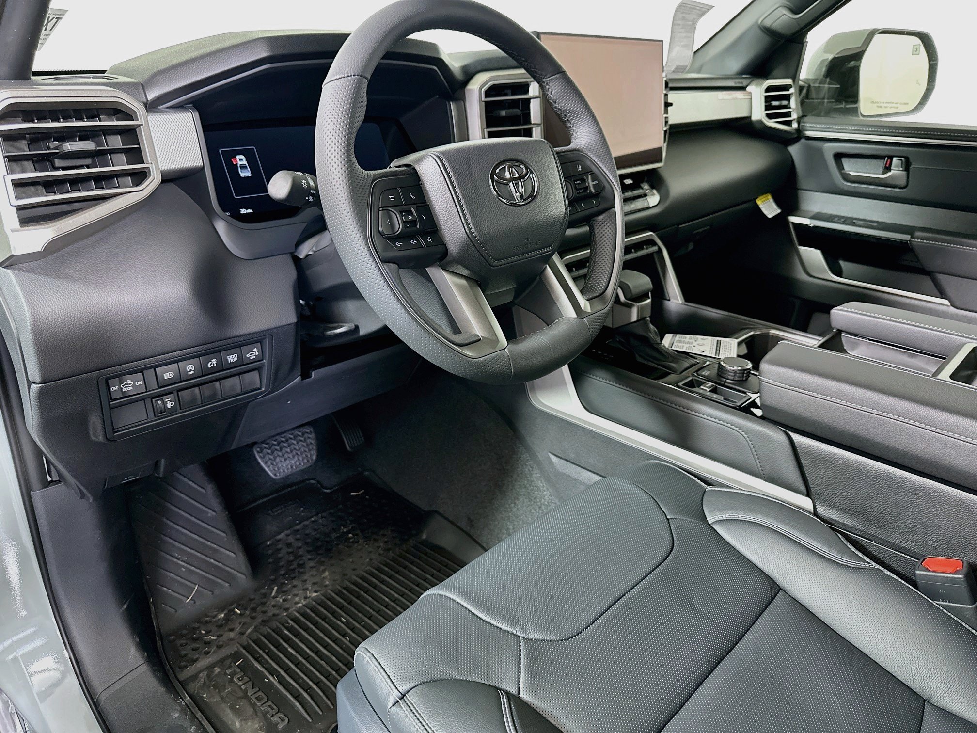 New 2026 Toyota Tundra Limited AWD/4WD image 8