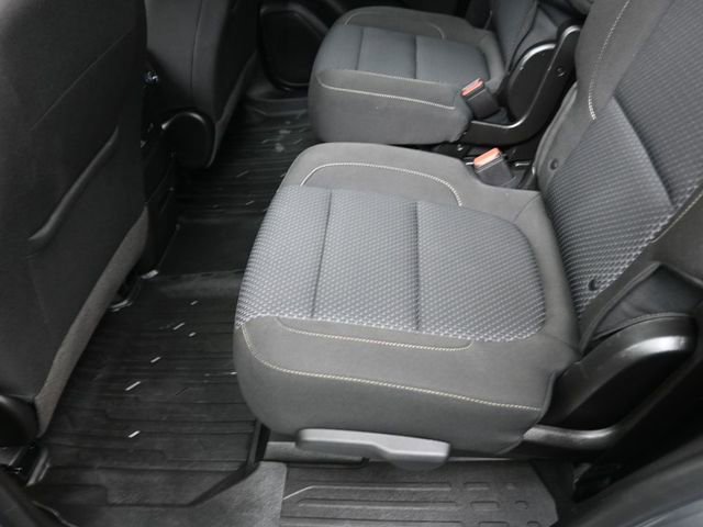 Used 2023 GMC Acadia SLE w/ Driver Convenience Package image 24