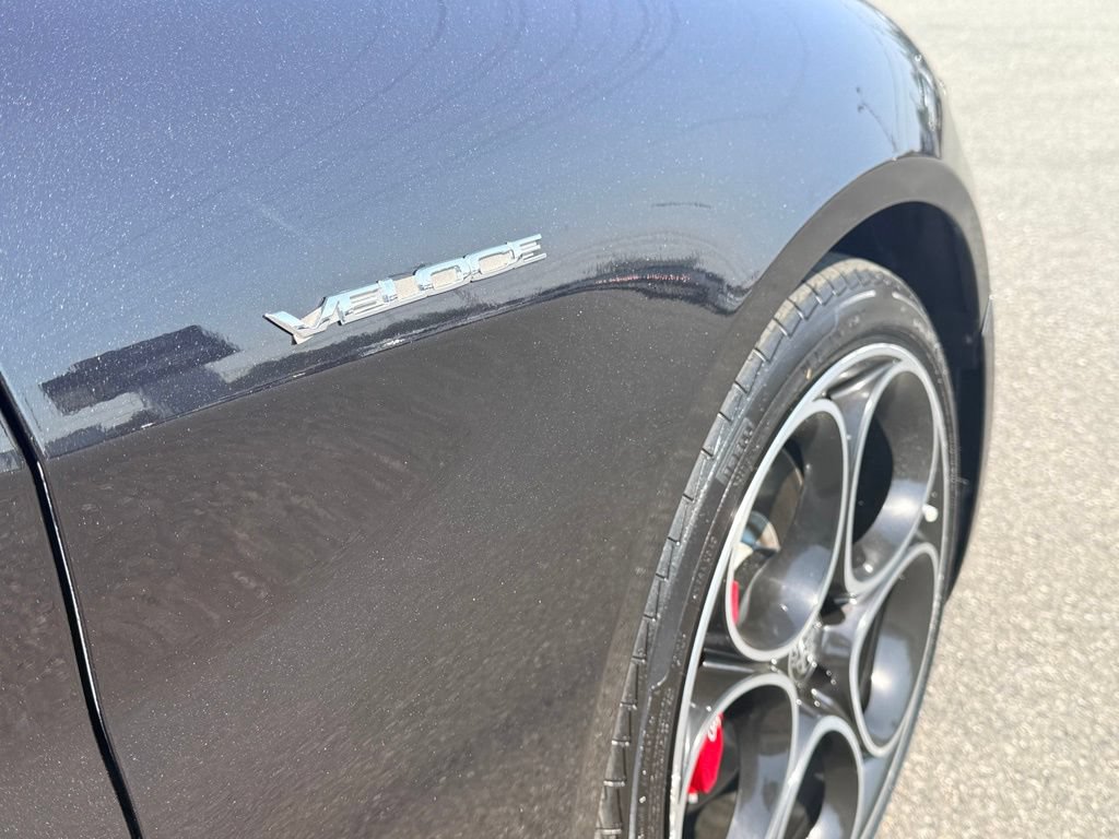 Used 2022 Alfa Romeo Giulia Veloce RWD image 33