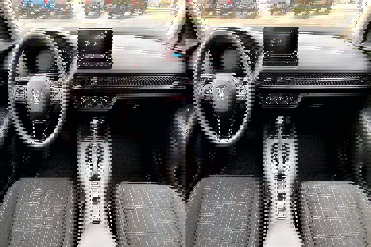 Used 2025 Honda HR-V LX image 16