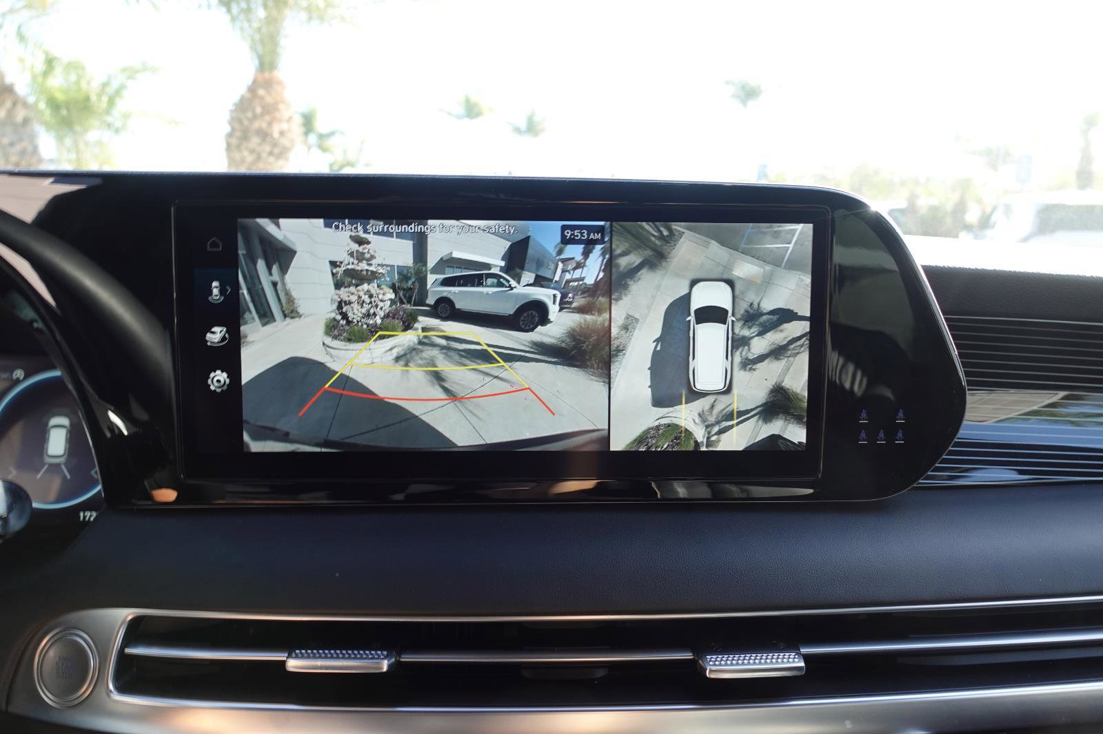 Used 2024 Hyundai Palisade Calligraphy image 21