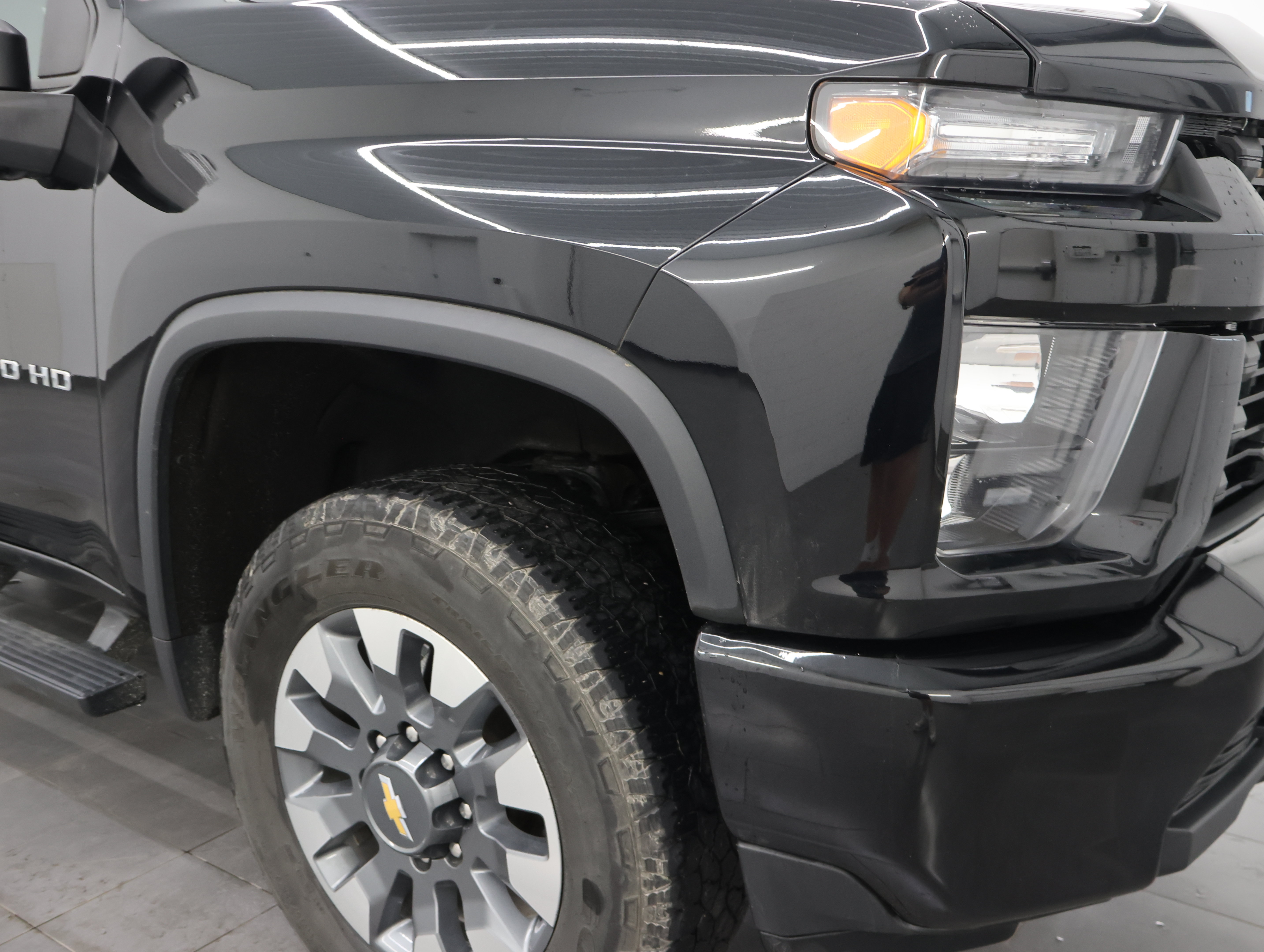 Used 2021 Chevrolet Silverado 2500 Custom w/ Custom Value Package AWD/4WD image 23