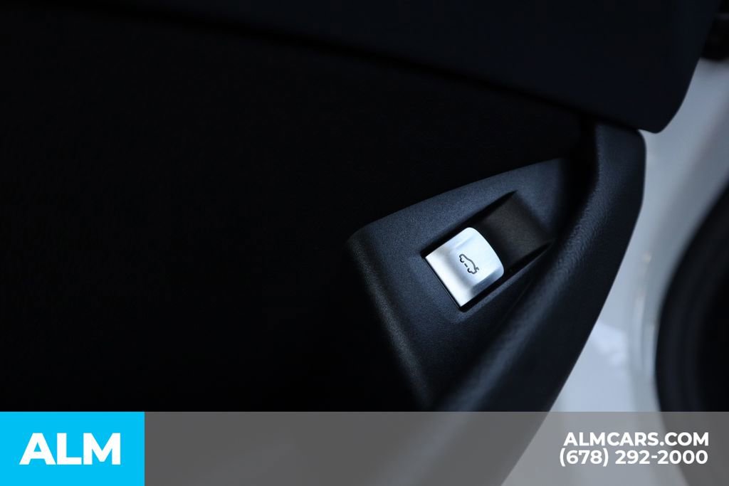 Used 2025 BMW M850i xDrive w/ M Carbon Exterior Package image 18