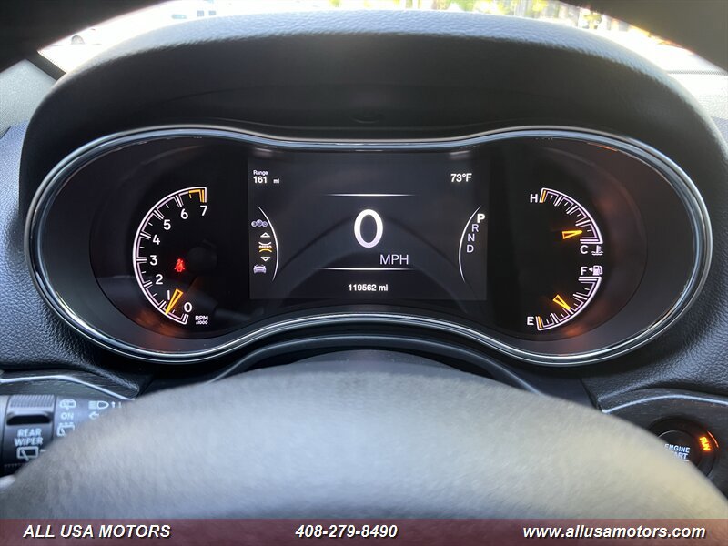 Used 2018 Jeep Grand Cherokee Altitude AWD/4WD image 34