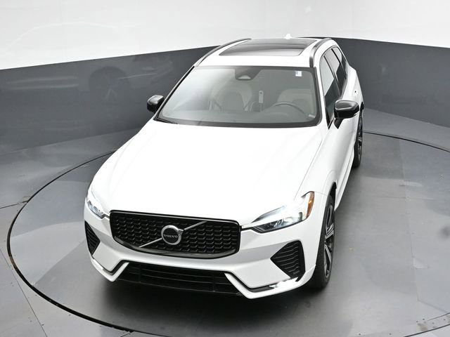 Used 2022 Volvo XC60 B6 R-Design w/ Protection Package Premier image 44