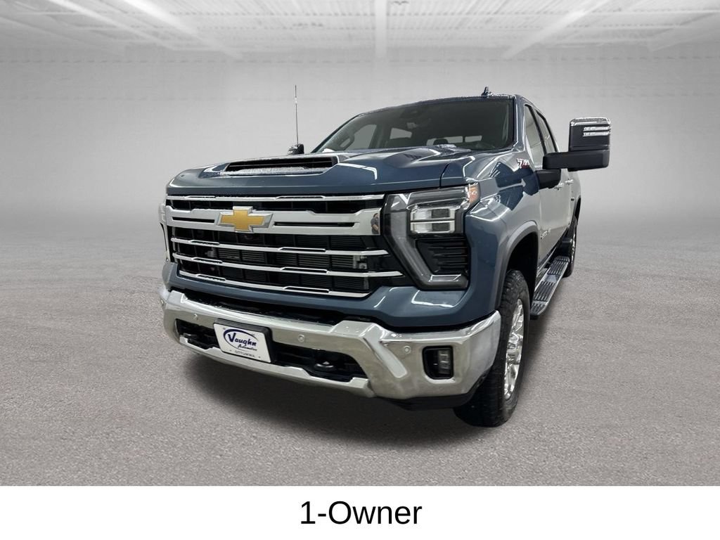 Used 2025 Chevrolet Silverado 2500 LTZ w/ LTZ Premium Package AWD/4WD image 7