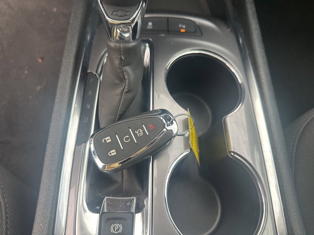 Used 2025 Chevrolet Malibu LT image 38