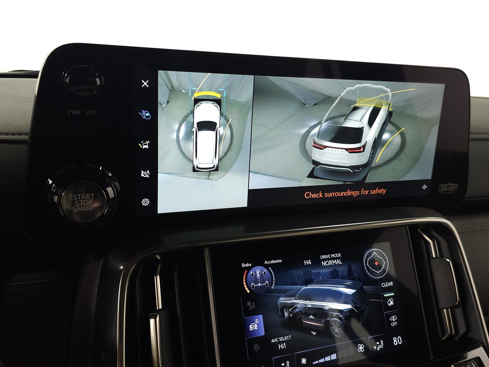 Certified 2024 Lexus LX 600 4WD w/ Appearance Package image 32