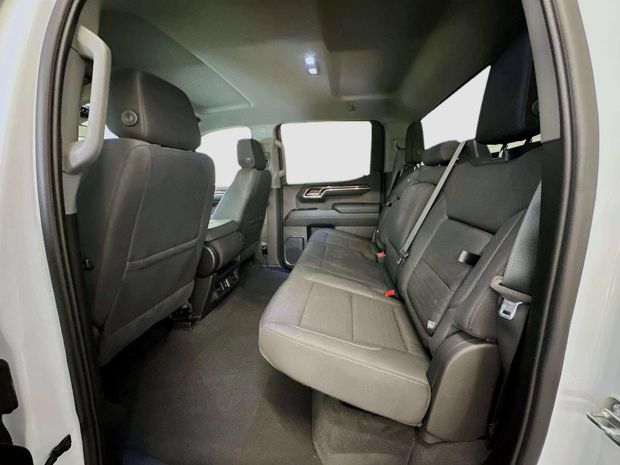 Used 2024 GMC Sierra 1500 Elevation image 29