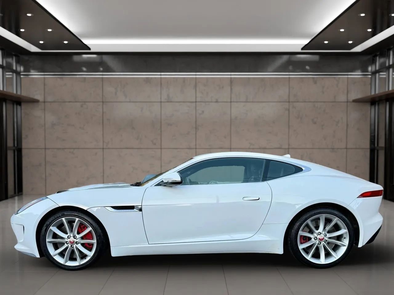 Used 2015 Jaguar F-TYPE S image 4