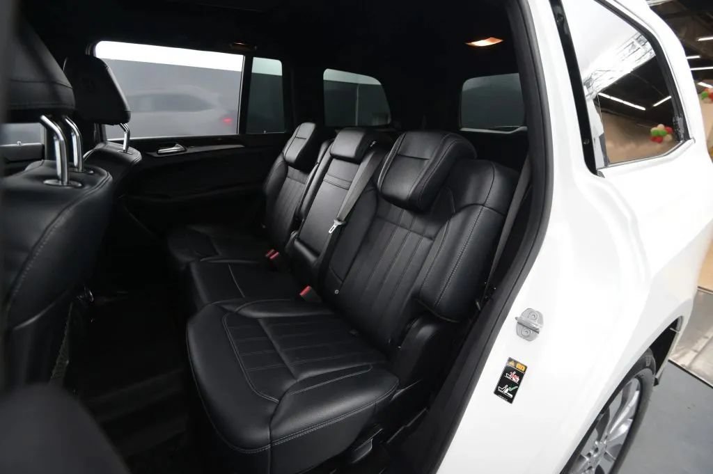 Used 2019 Mercedes-Benz GLS 450 4MATIC w/ Premium 1 Package image 45