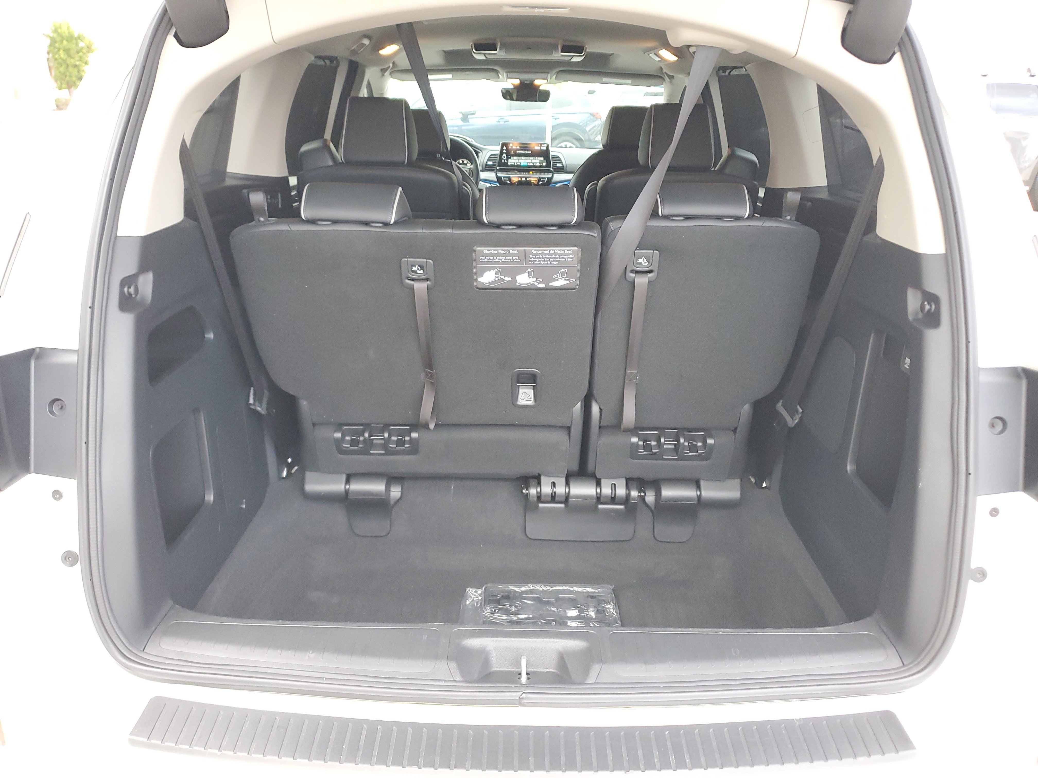 Certified 2025 Honda Odyssey Elite image 12